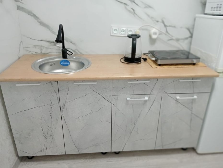 Продается кухонный гарнитур