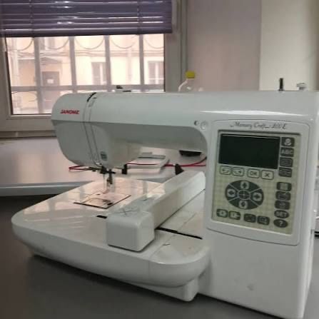 Janome Memore Craf 200E