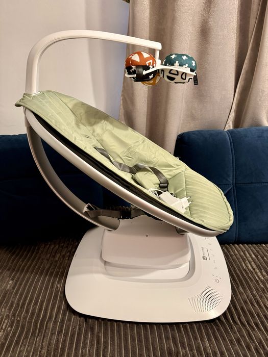 Продам кресло-качалку 4Moms MamaRoo5