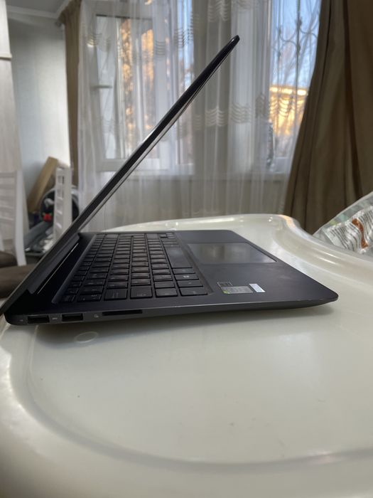 Asus zenbook ux305l