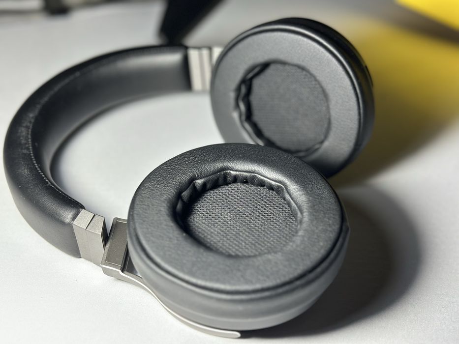 Corsair Virtuoso RGB Wireless