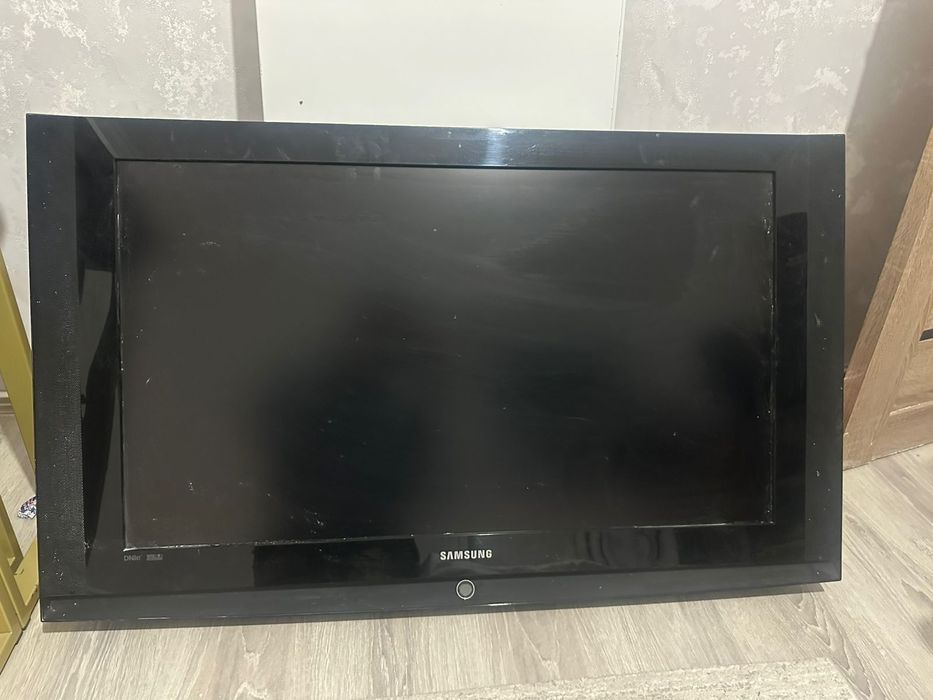 Телевизор Samsung