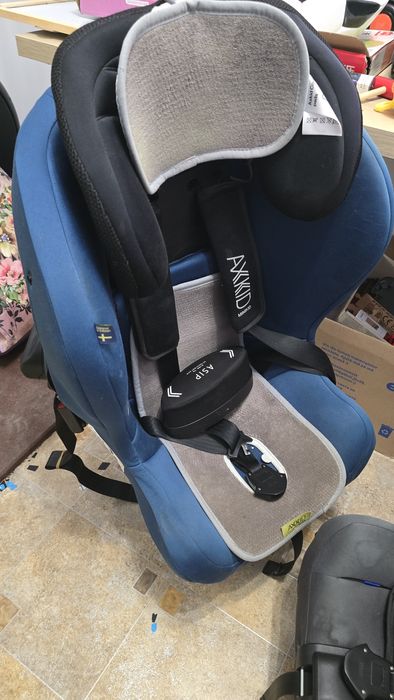 Scaun auto copii Axkid Minikid 2 - 500 lei sau ambele la 900 lei