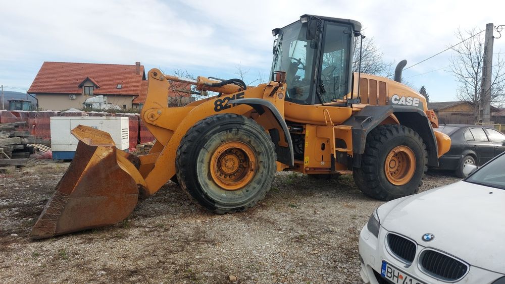 Incarcator frontal casse