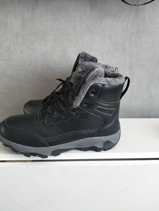 Ботинки зимние новые