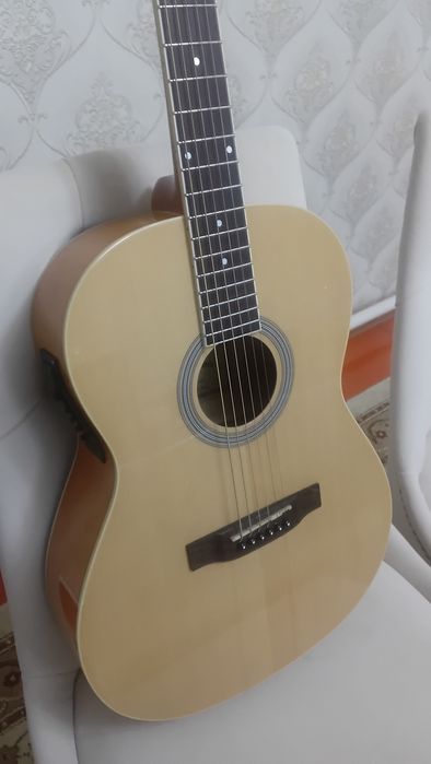 Электроакустическая гитара Levinson