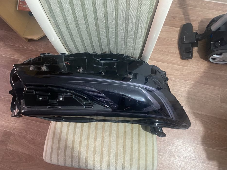 Фара на камри 80