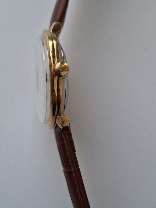 Продам часы СССР