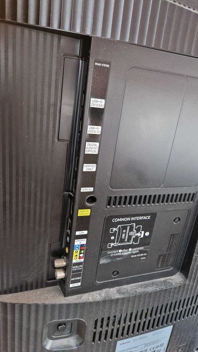 Телевизор Samsung 42''