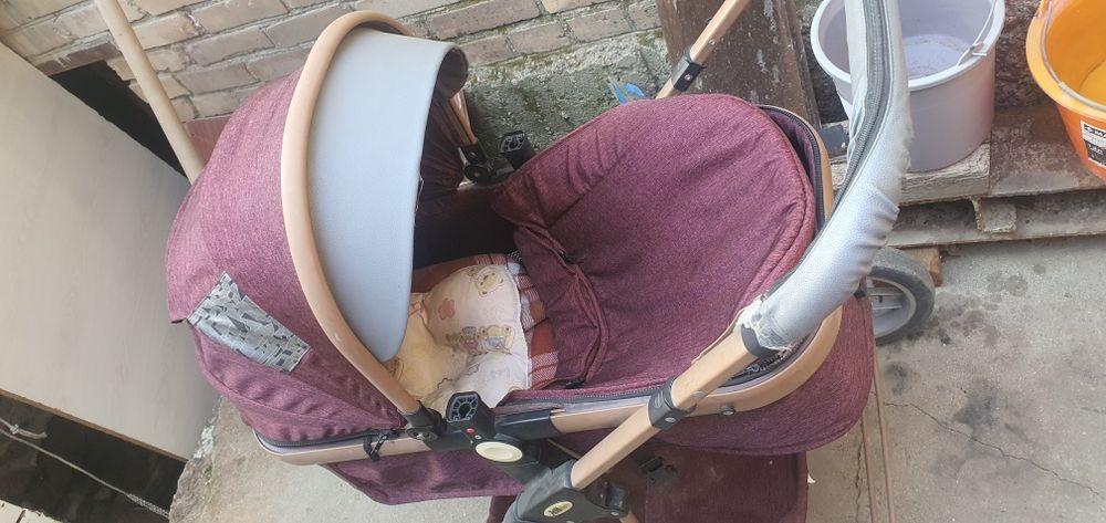 Коляска для прогулок