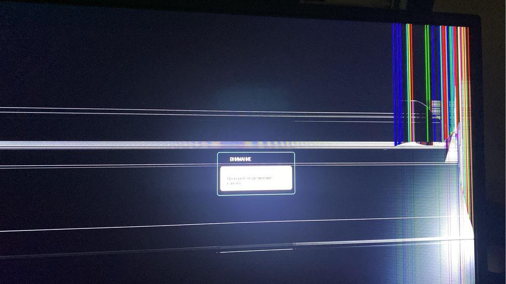 Монитор на запчасти сломанный