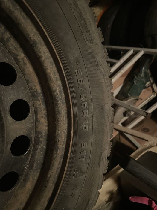 Продам резину с железками