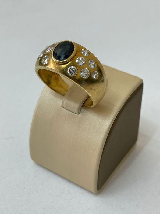 Inel cu pietre prețioase din aur de 18K Amanet BKG