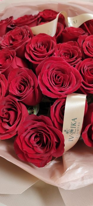 Шикарный букет 25 роз