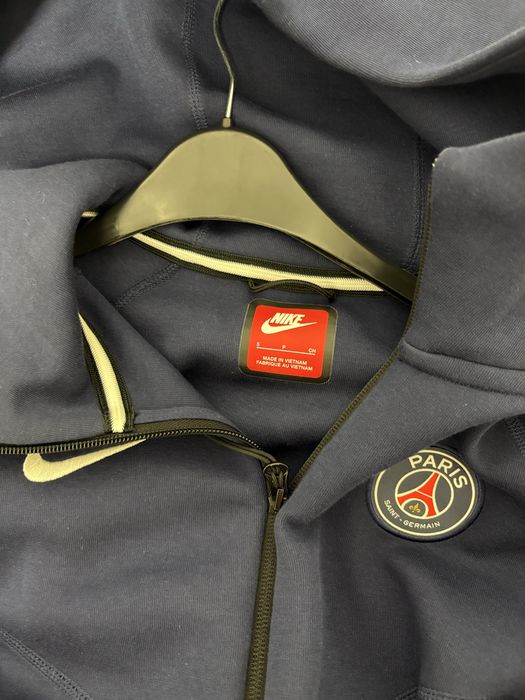 Bluza Nike Tech Paris marimea S original