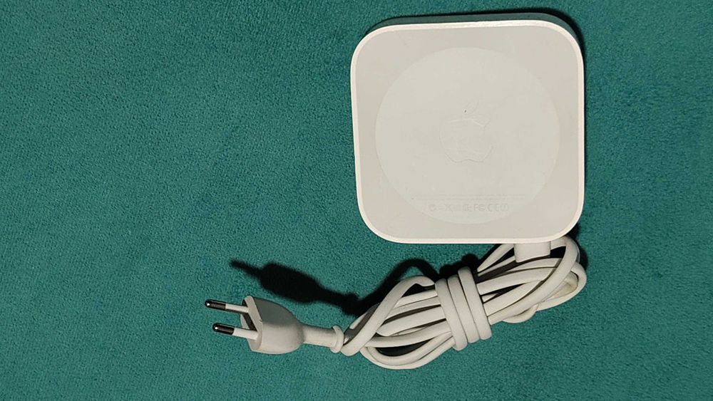 Router Apple model A1393