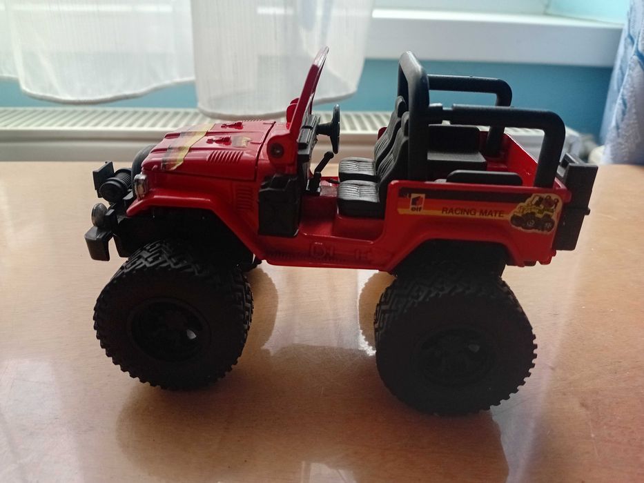 Vand macheta metal Toyota Land Cruiser FJ40 Big Wheels, Japonia
