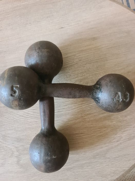 Продам советские чугунные гантели