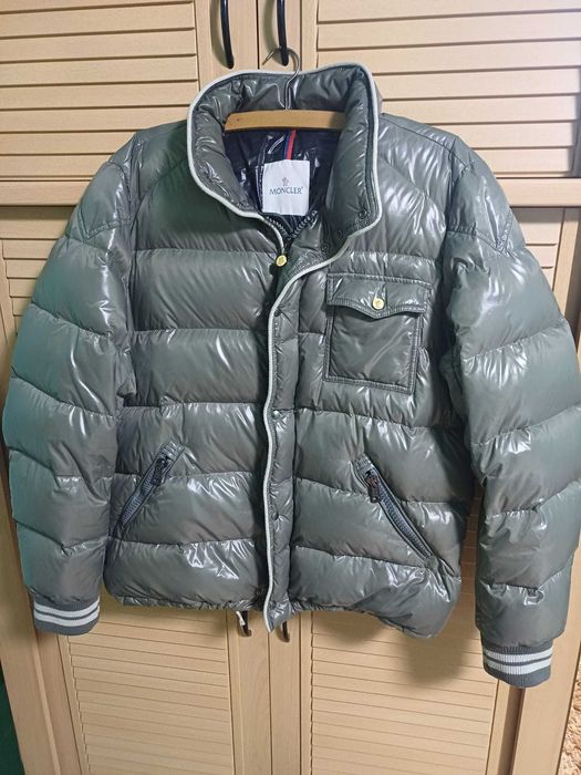 Geacă Moncler 100 % originlă