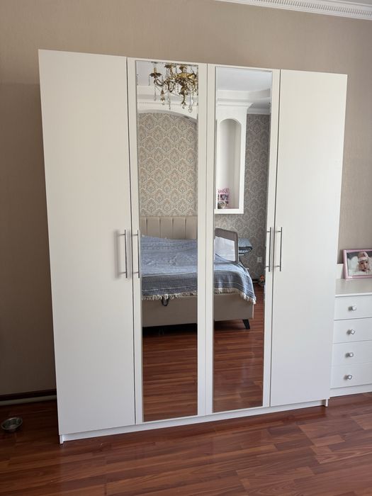 Продам плательный шкаф