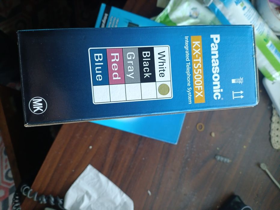 Два броя стационарни телефона Панасоник,бял и черен,нови,неизваждани о