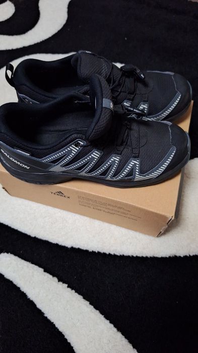 Salomon водоустойчиви маратонки