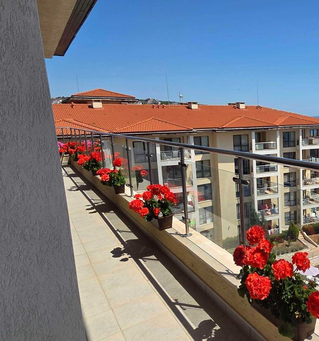 Продава се Многостаен апартамент в Бяла - 255 кв.м за 981 €/кв.м - Снимка #1