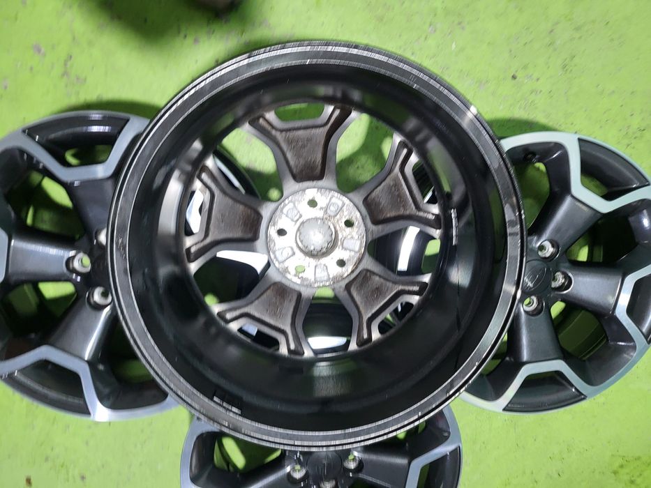 17 5x100 Subaru лети джанти 5х100 субару