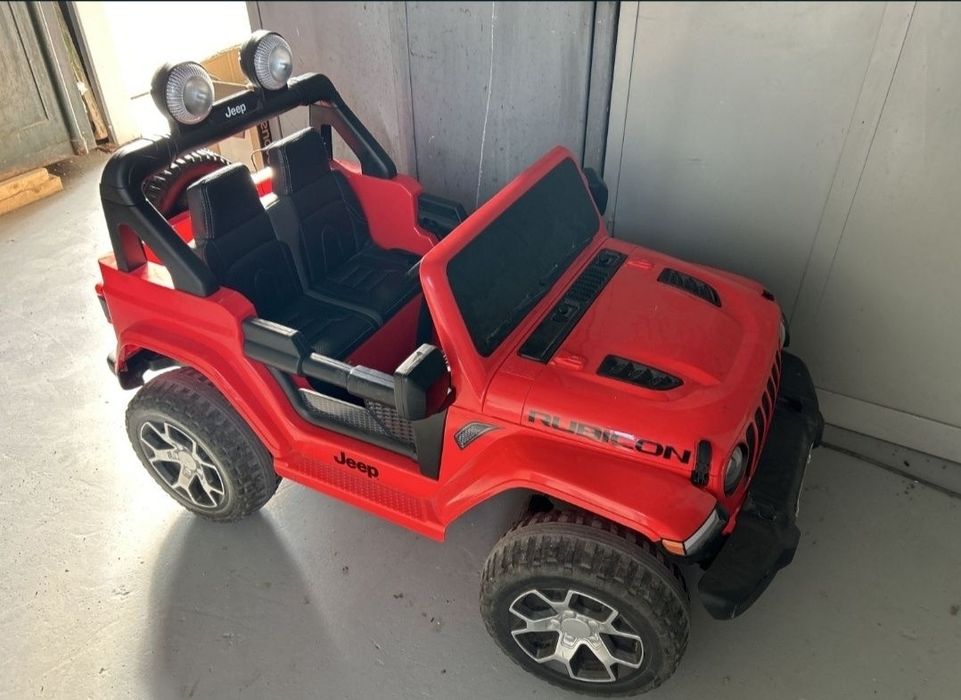 Masinuta electrica rosie copii 4 x 4 masina jeep rubicon wrangler