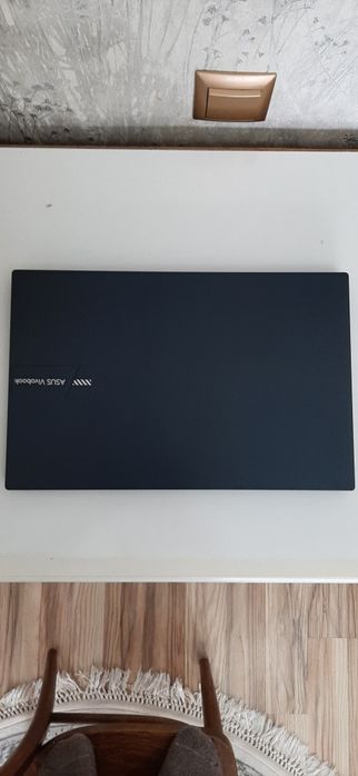 Asus Vivobook 15 X1504V