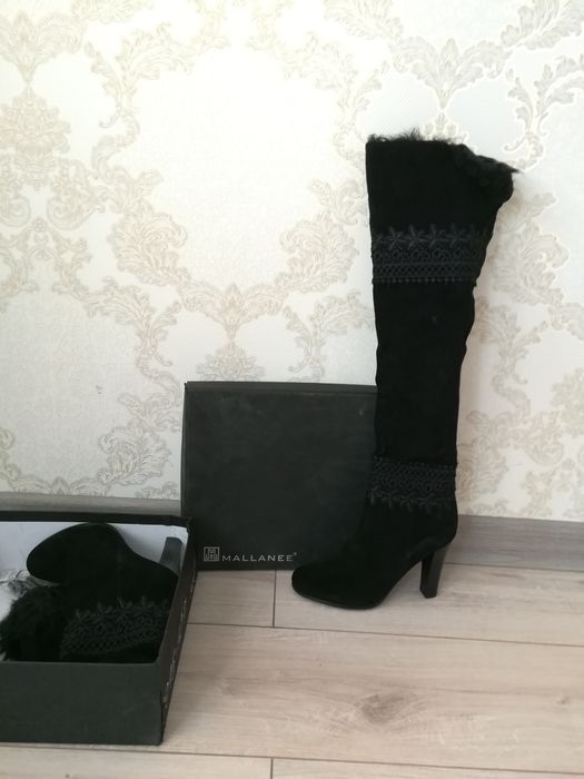 Продам новые демисезонные сапоги