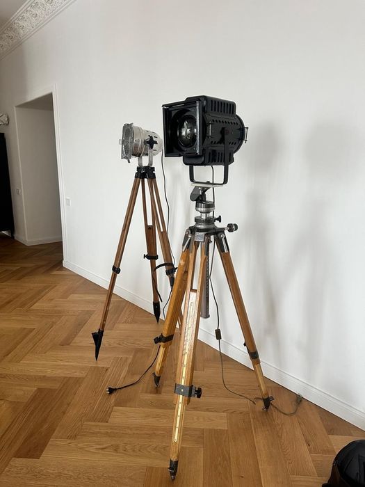 Продается интерьерный прожектор