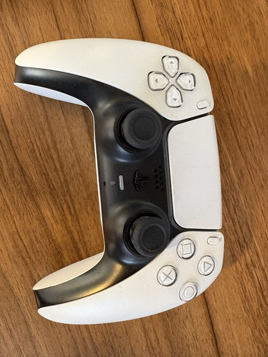 PS5 digital, slim.+ 2 controllere (DualSense+Astro Bot Limited Edition)