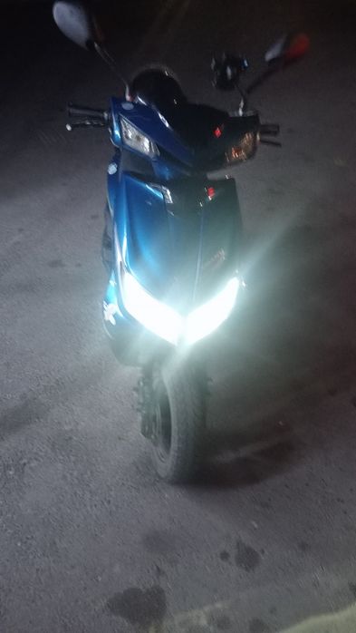 Продам скутер м 8