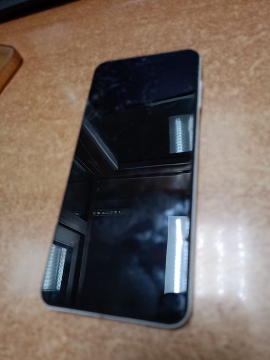 Продам самсунг а13 не работает