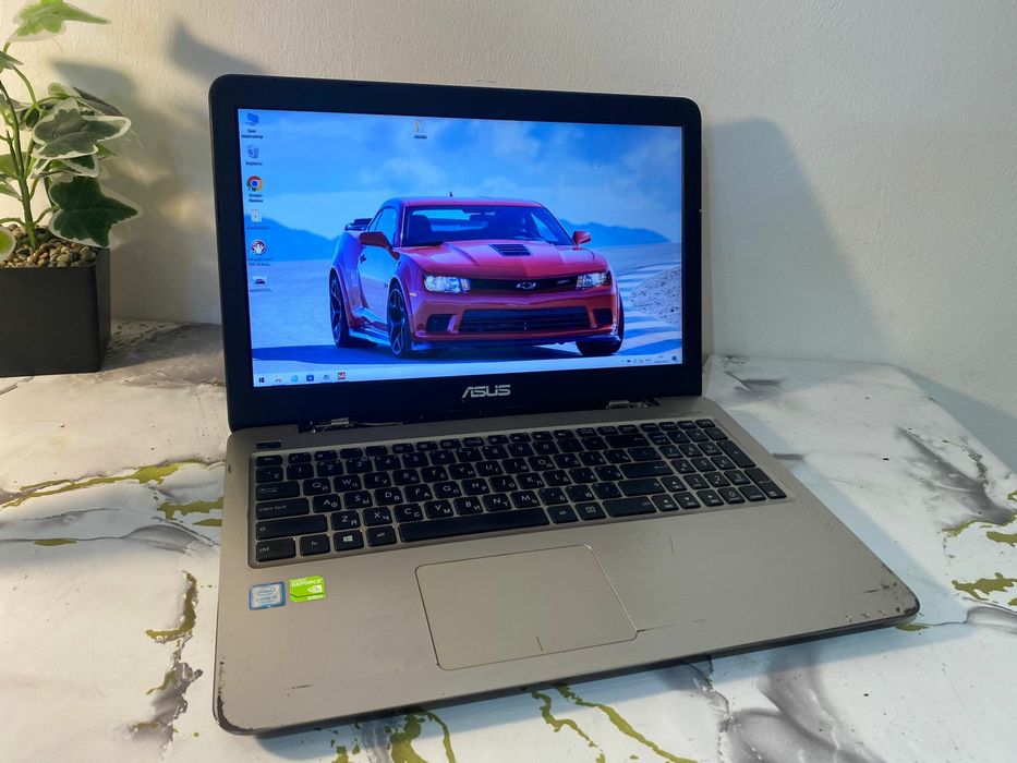 ASUS X556 intel i3/Nvidia GeForce
