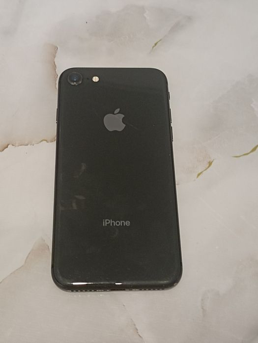 Продажа IPhone 8 64Gb