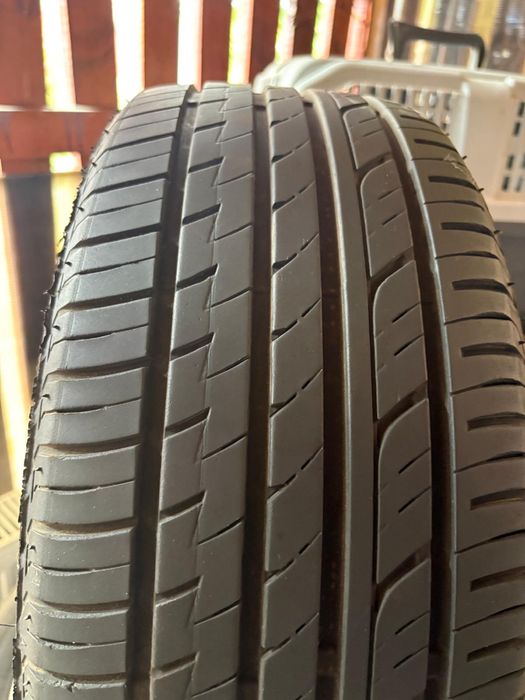 Vand cauciucuri de vara  plus jante aliaj vw 195 /50 r 15
