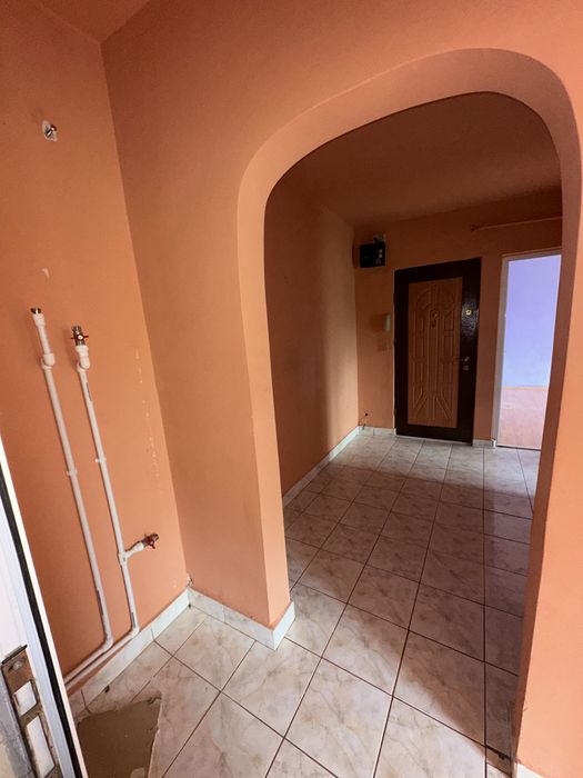 Apartament cu 2 camere confort 1 decomandat strada tineretului