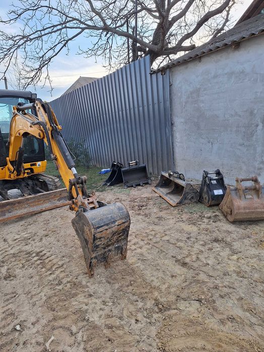 Miniexcavator JCB 8025 ZTS an 2019