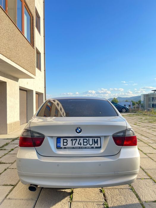 Vând BMW 320i E90, 2.0 benzină, 150 CP