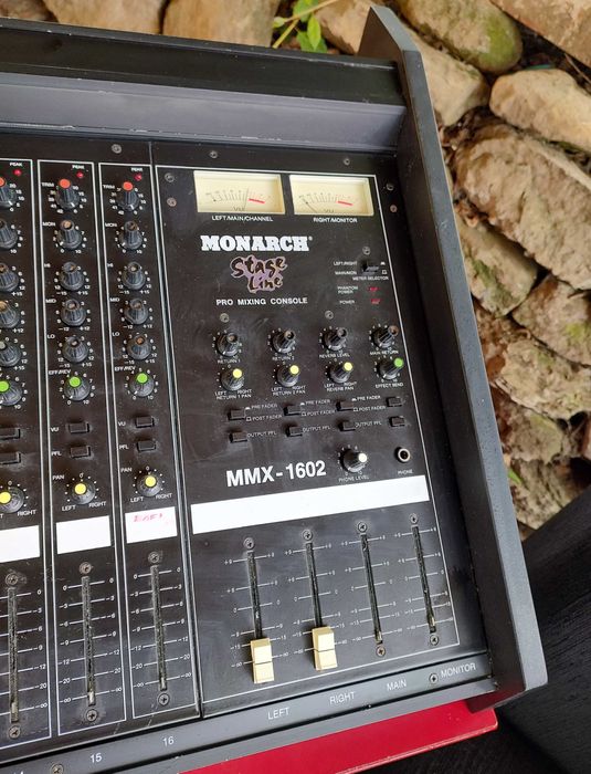Mixer audio analog 16 canale Monarch Stageline MMX 1602 - vintage 1985