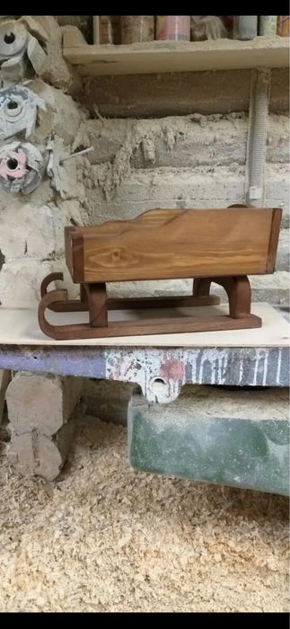 Продам деревянные маленькие сани
