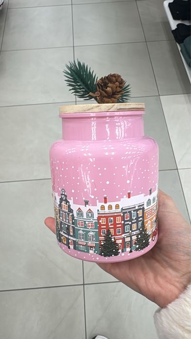 Lumanare parfumata de sezon craciun baby pink noua