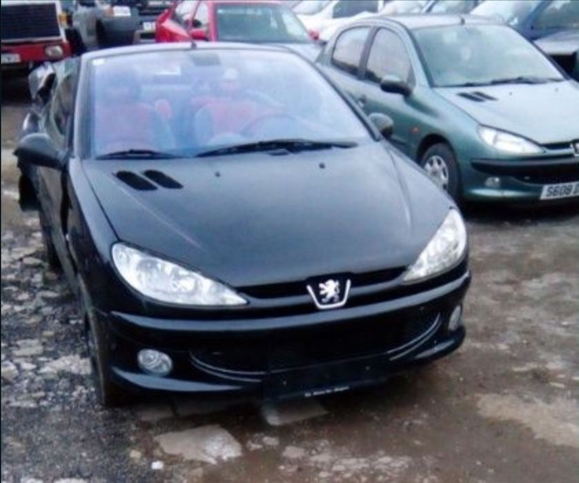 Aripa stanga fata neagra / negru peugeot 206 cc 1.6i nfu