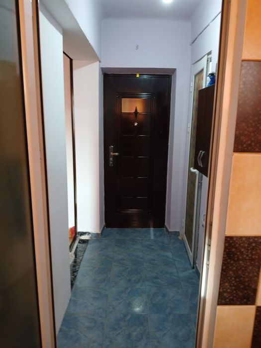 Proprietar,vând garsoniera Traian