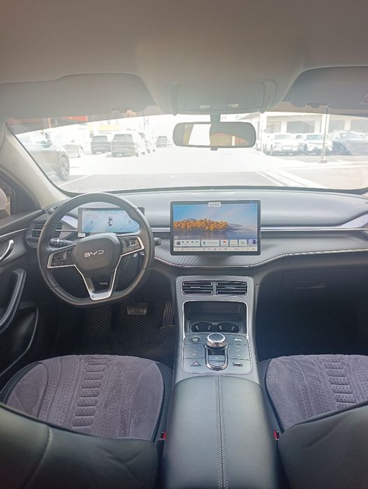 Byd chazor 55
Yili 2024 
35000 yurgan 
4 yaxwi balo