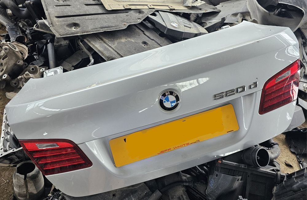 Заден капак бмв ф10 bmw f10 багажник bagajnik пета врата 520 530d 535