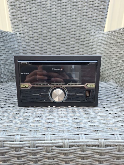Vând radio casetofon jvc,pioneer, sony