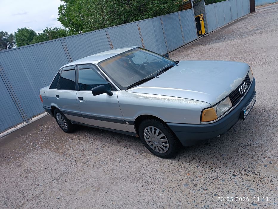 Продам машину Ауди 80